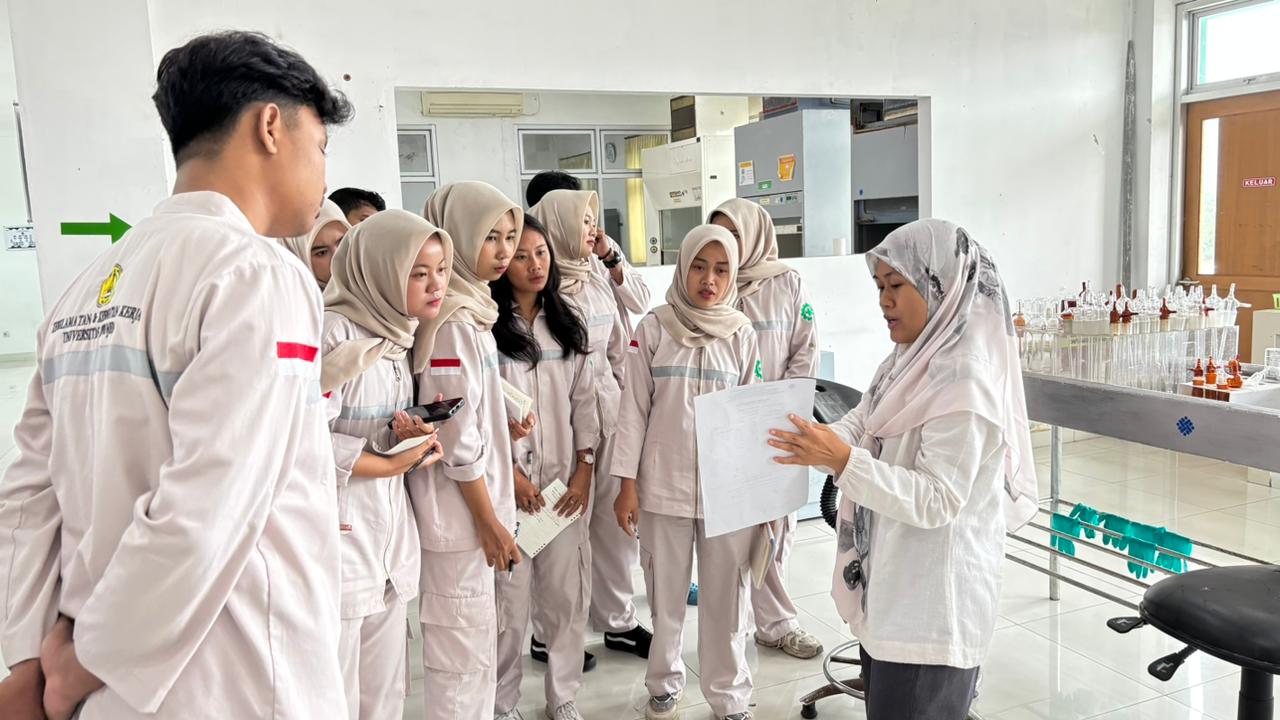 Kunjungan Mahasiswa Universitas Kepanjen Malang ke Balai K3 Surabaya: Meningkatkan Pemahaman Praktis Laboratorium K3